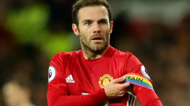 La homosexualidad es un tabú en el fútbol inglés. Se presume que existen varios jugadores que son gay y no lo revelan por miedo. 