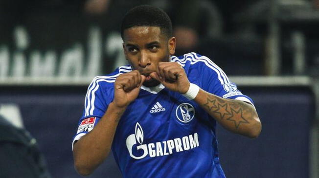 Schalke 04 confirmó que Jefferson Farfán jugará en el Lokomotiv.