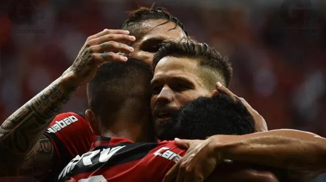 Con Guerrero y asistencia de Trauco, Flamengo venció 2-0 al Gremio por Primeira Liga