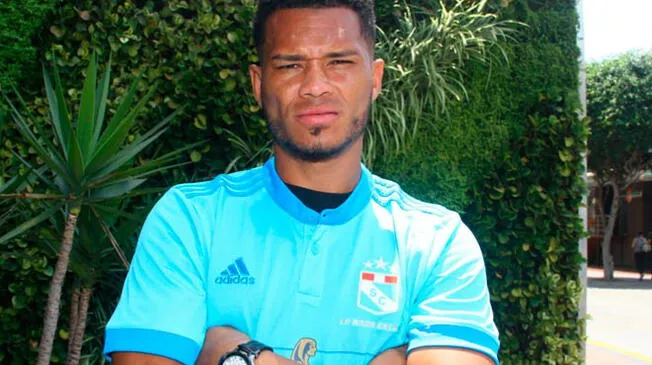 Panameño Rolando Blackburn recién debutará con Sporting Cristal el fin de semana ante el Sport Rosario, en el partido de la fecha 5 del Torneo de Verano 2017. 