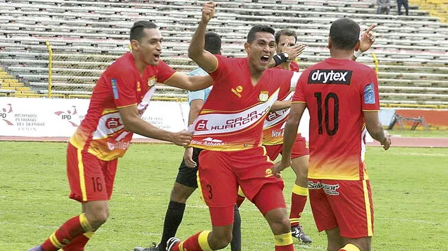 Sport Huancayo remontó y venció 3-2 al Sport Huancayo por el Torneo de Verano