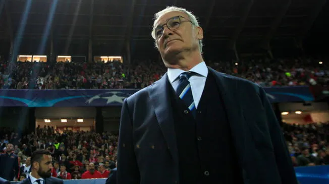Claudio Ranieri durante un partido del Leicester City.