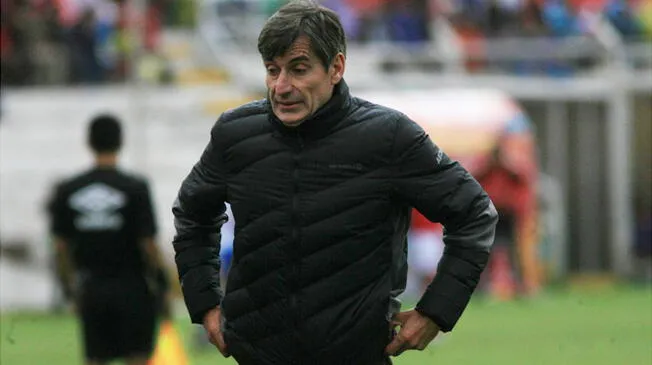 Óscar Ibáñez aseguró que no completará la lista de 18 para el partido de la Copa Sudamericana 2017.