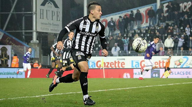 Cristian Benavente jugó con el Sporting Charleroi en el fútbol de Bélgica.