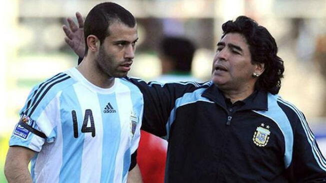 Maradona y Mascherano durante su etapa en la Selección Argentina.
