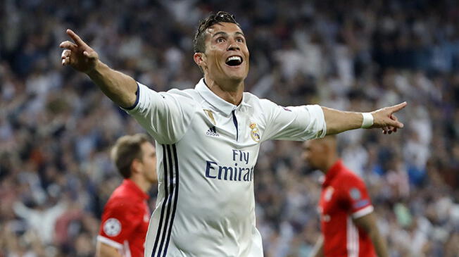 Cristiano Ronaldo celebra uno de sus goles al Bayern Múnich en el Santiago Bernabéu.