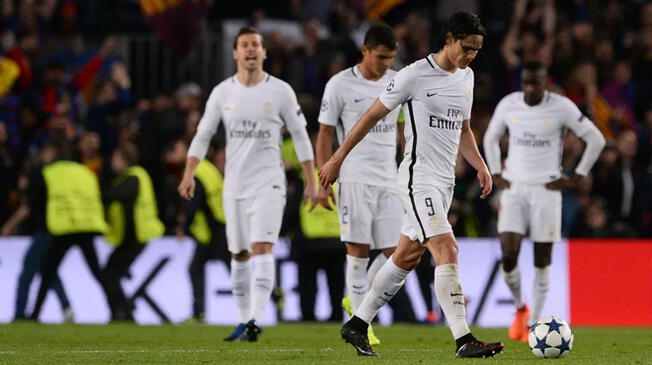 Cavani, Krychowiak, Thiago Silva y Matuidi se lamentan la derrota del PSG en el Camp Nou.