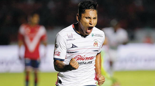 Raúl Ruidíaz: Chivas y Santos Laguna pugnan por fichar al atacante peruano