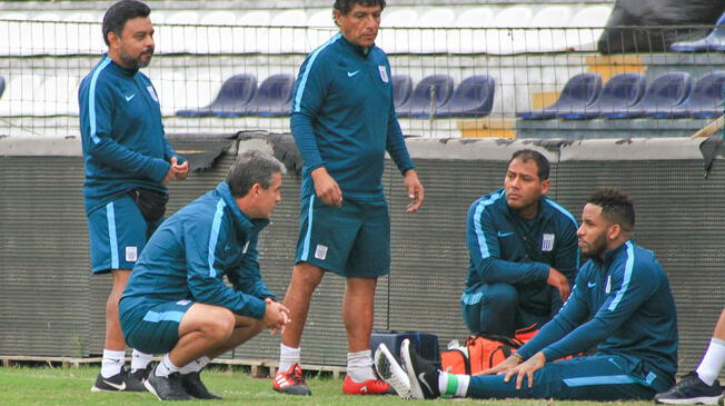 Jefferson Farfán prometió retirarse del fútbol en Alianza Lima