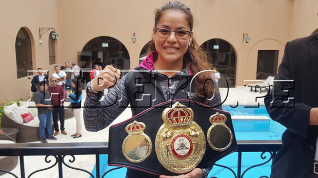  Linda Lecca defenderá su título supermosca en el Coliseo Gran Chimú de Trujillo.