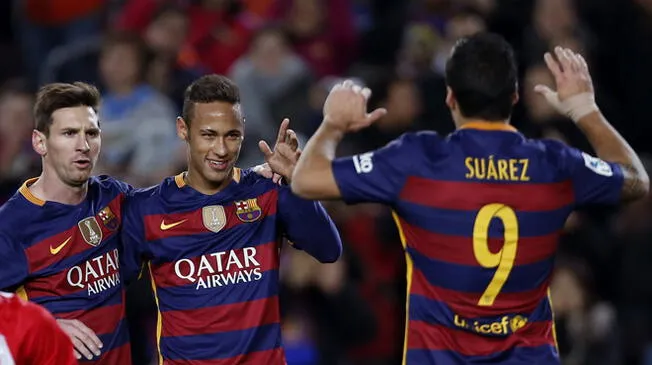 Lionel Messi y Luis Suárez convencieron a Neymar para que se quede. 
