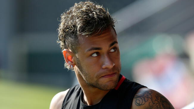 Neymar sigue jugando con los sentimiento de los hinchas azulgranas.
