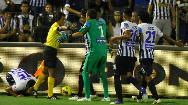Leao Butrón advierte sobre extraños manejos arbitrales en etapa final de Torneo Apertura