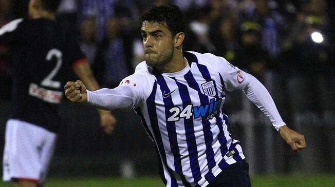 Luis Aguiar celebra su gol a la San Martín.
