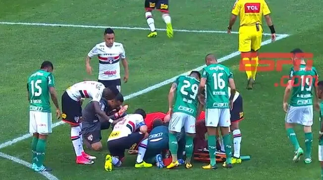 Sao Paulo: Lucas Pratto recibió fuerte golpe de su compañero y fue retirado en ambulancia [VIDEO] 