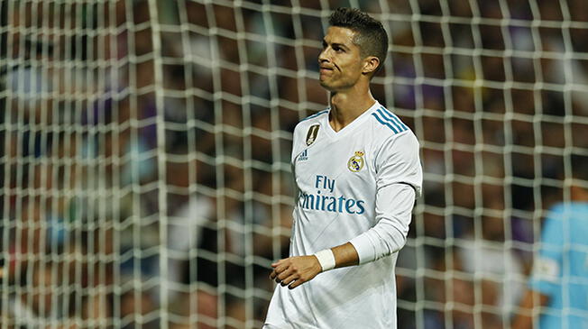 Cristiano Ronaldo se lamenta de una ocasión fallada ante el Betis.
