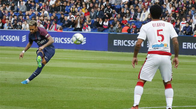 Neymar inauguró el marcador ante el Bordeaux con un magistral remate. 