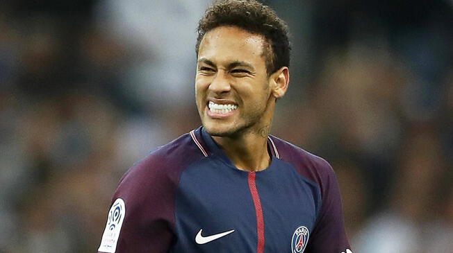 Neymar celebró los 100 días en el PSG aunque es criticado por su egocentrismo