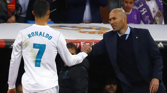 Zidane se rinde a los pies de Cristiano Ronaldo.
