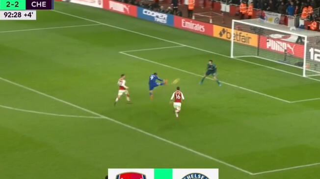 En el Arsenal vs. Chelsea, Álvaro Morata se falló un gol claro frente a Petr Cech.