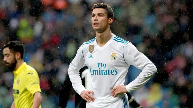 Cristiano Ronaldo se lamenta la derrota del Real Madrid ante el Villarreal.