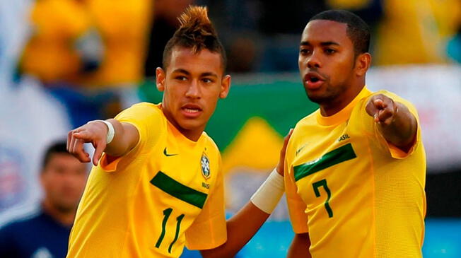 Neymar y Robinho, durante un partido con Brasil.