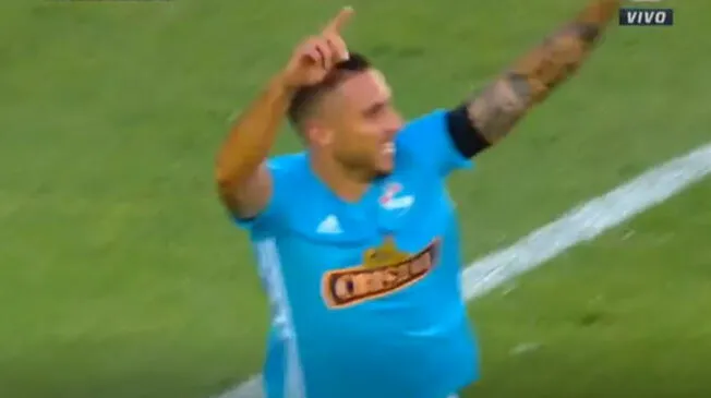 Emanuel Herrera celebra su gol a Lanús.