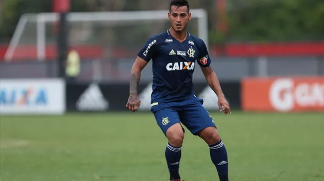 Miguel Trauco fue convocado en Flamengo para el partido contra Madureira