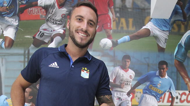 Emanuel Herrera sonríe en la sede de Sporting Cristal.