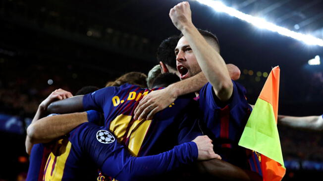 Los jugadores del Barcelona celebran el gol de Messi al Chelsea.