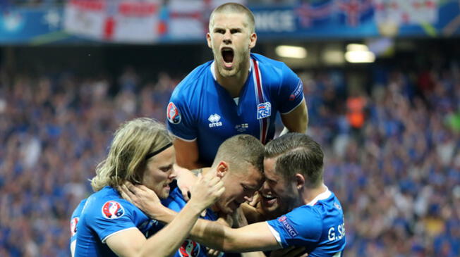 Sigurdsson celebra un gol de Islandia en la Eurocopa 2016.