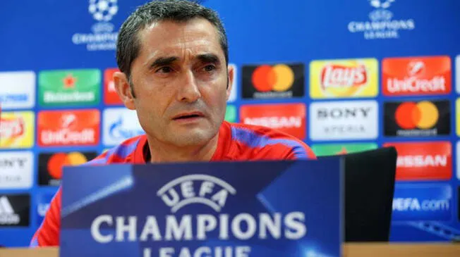 Ernesto Valverde en plena conferencia de prensa de la Champions.