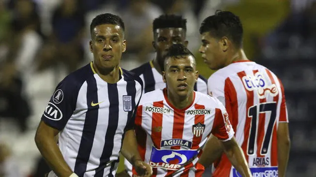 Alianza Lima vs. Junior de Barranquilla partido por la frase de grupos de la Copa Libertadores. 
