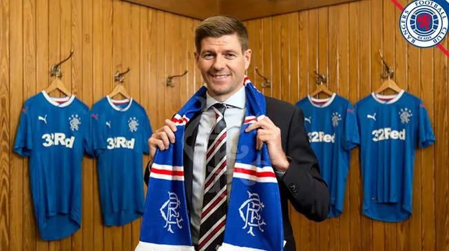 Steven Gerrard dejó Liverpool para dirigir al Rangers de Escocia