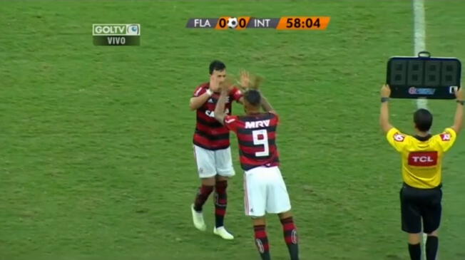 Paolo Guerrero ingresó a los 58 minutos en el partido entre Flamengo e Internacional.