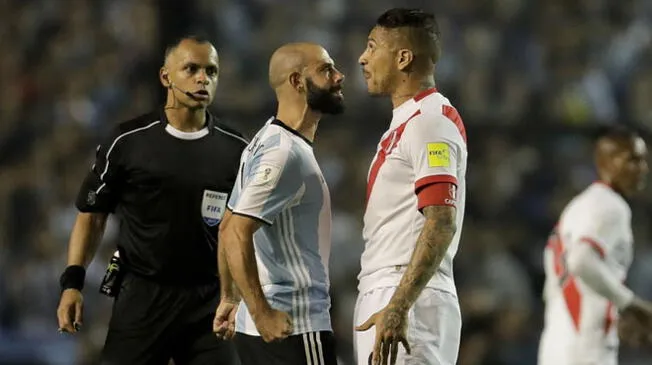 En Argentina hay opiniones divididas sobre la presencia de Mascherano en Rusia. 