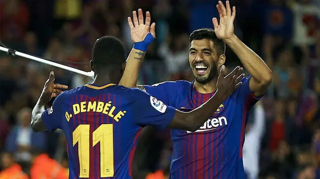 Ousmane Dembélé y Luis Suárez celebrando un gol en Barcelona. Foto: EFE
