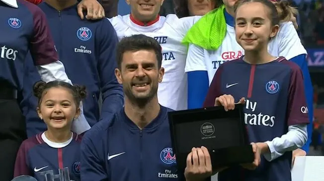 Thiago Motta se despidió de la hinchada en el "Parque de los Príncipes" 