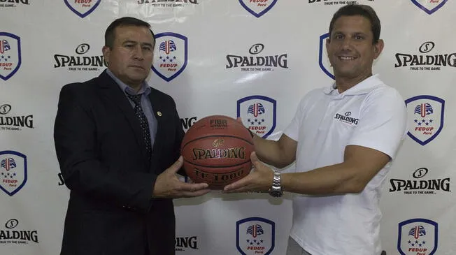 Spalding ahora será el balón oficial del Básquet en el Perú. 