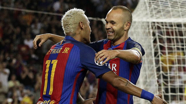 Neymar y Andrés Iniesta jugaron juntos en Barcelona. Foto: EFE