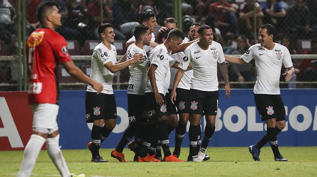 Corinthians goleó 7-2 a Deportivo Lara y clasificó a octavos de final de la Copa Libertadores