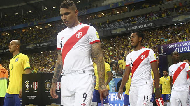 Paolo Guerrero y Renato Tapia, antes de un Perú-Brasil.