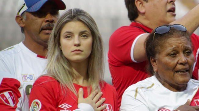 La novia del futbolista estuvo presente en la marcha pacífica que se vivió en el país en muestra de apoyo a Paolo Guerrero.