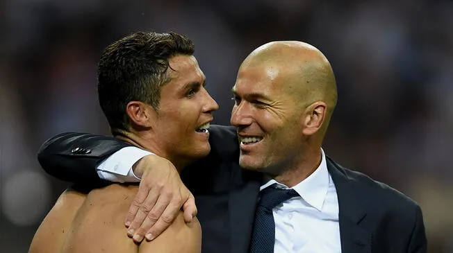 Cristiano Ronaldo le mandó un emotivo mensaje de despedida a Zinedine Zidane. Foto: EFE