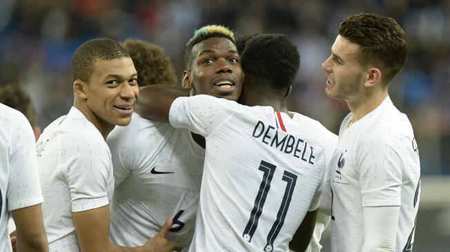 Ousmane Dembélé y Kylian Mbappé fueron titulares en la victoria de Francia. Foto: EFE