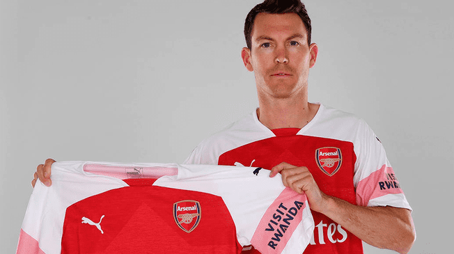 Stephan Lichtsteiner se convirtió en nuevo jugador del Arsenal