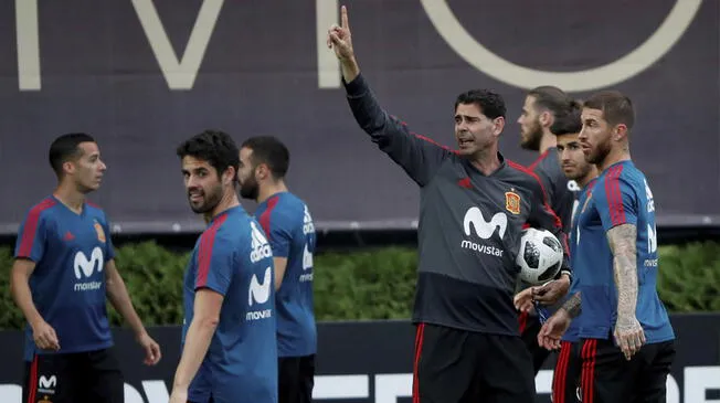 Hierro lamentó error del golero español ante Portugal. 