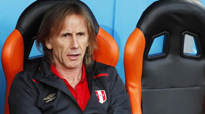 Ricardo Gareca, en el banquillo de la Selección Peruana.