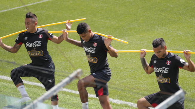 La selección peruana se viene poniendo a punto con miras al duelo ante Australia.