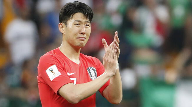 Son Heung Min rompe en llanto tras la derrota de Corea del Sur ante México.